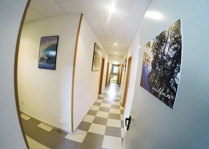 Artsurfcamp - Hotell 2*