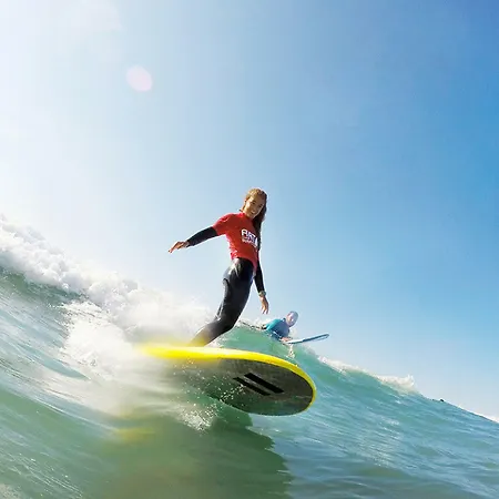 ホテル Artsurfcamp -